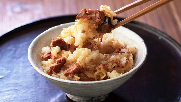 5月 こどもの日のおふるまい「かつお生姜ごはん」