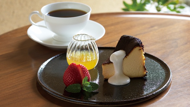 喫茶空間・茶舎｜バスクチーズケーキのご紹介